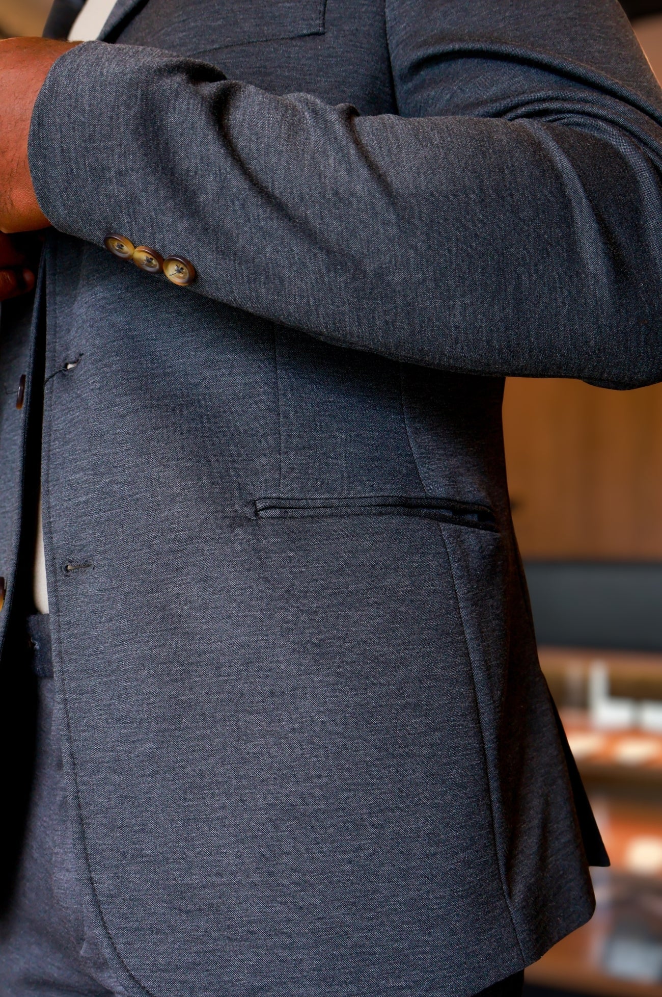 Costume Slim com Elastano Inteligente Chumbo