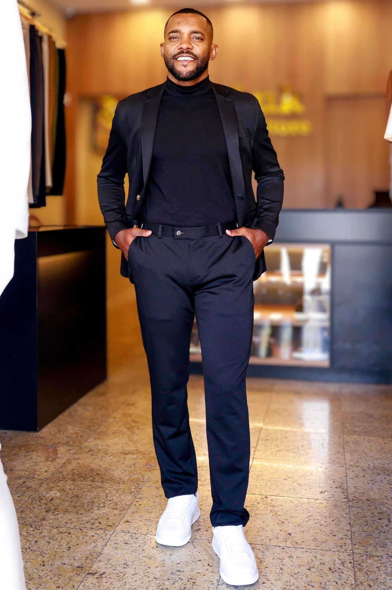 Costume Slim com Elastano Inteligente Preto