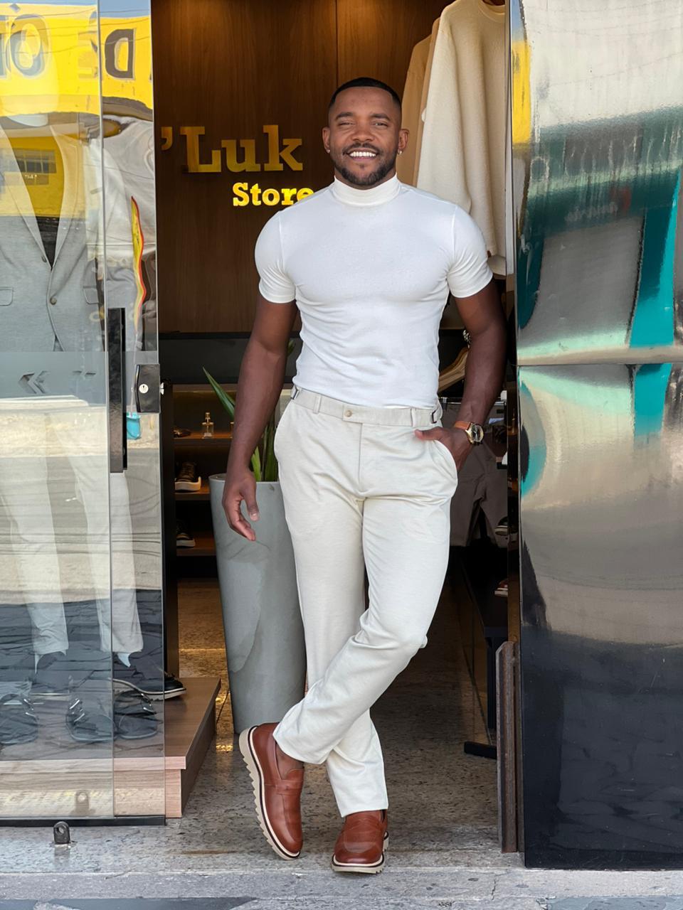 Blusa Masculina Gola Alta Slim em Algodão Premium e Elastano