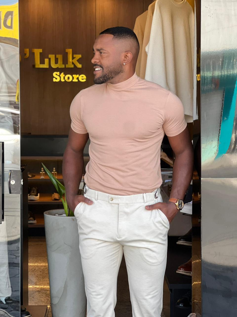 Blusa Masculina Gola Alta Slim em Algodão Premium e Elastano