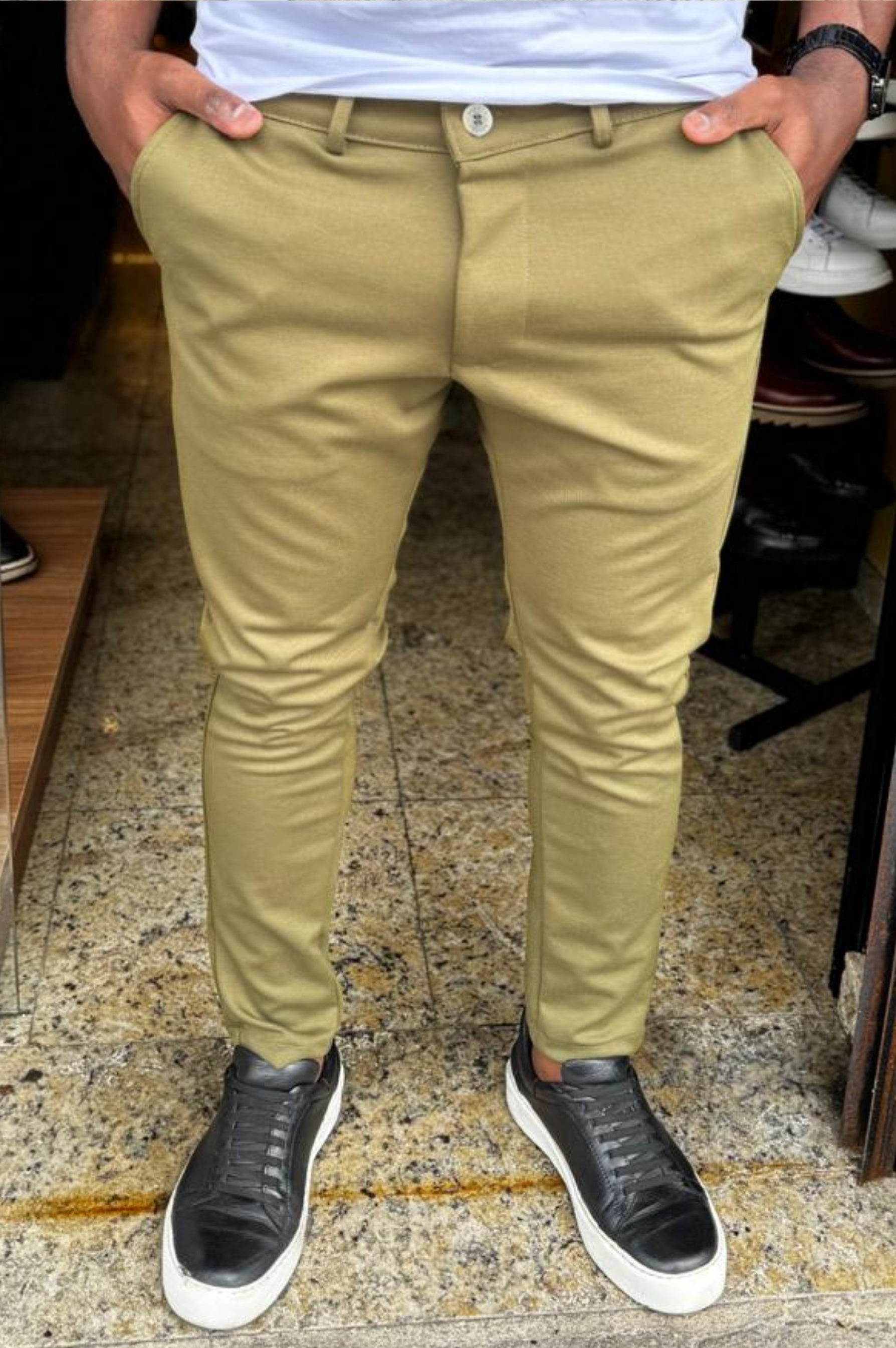 Calça Slim em Moletim com Elastano – Corte Alfaiataria