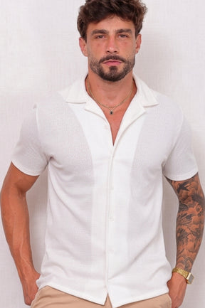 Camisa de botão texturizada respirável