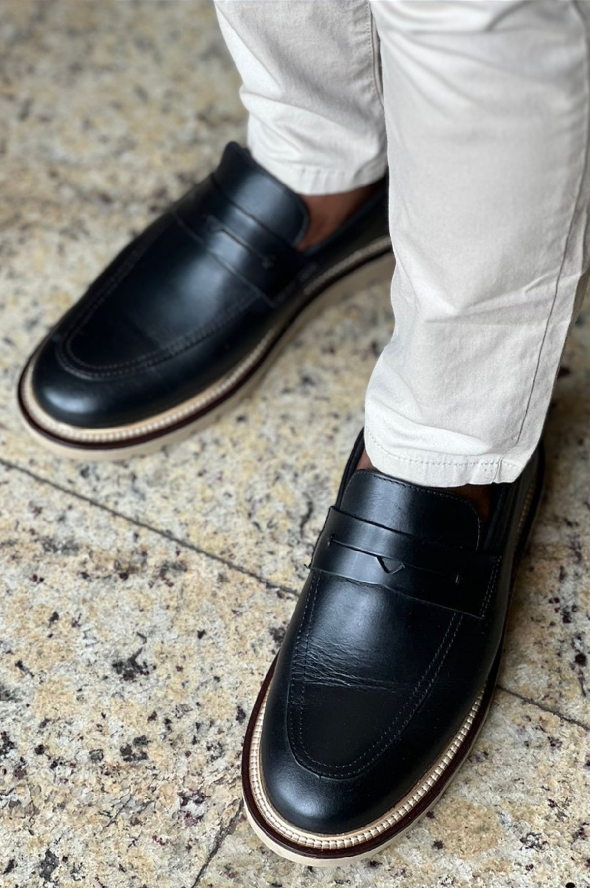 Loafer Tratorado em Couro Preto