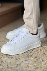 Tênis Sneaker em Couro Branco