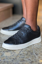 Tênis Sneaker em Couro Preto